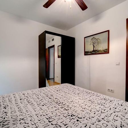 Victoria Apartment เอสเตโปนา ภายนอก รูปภาพ