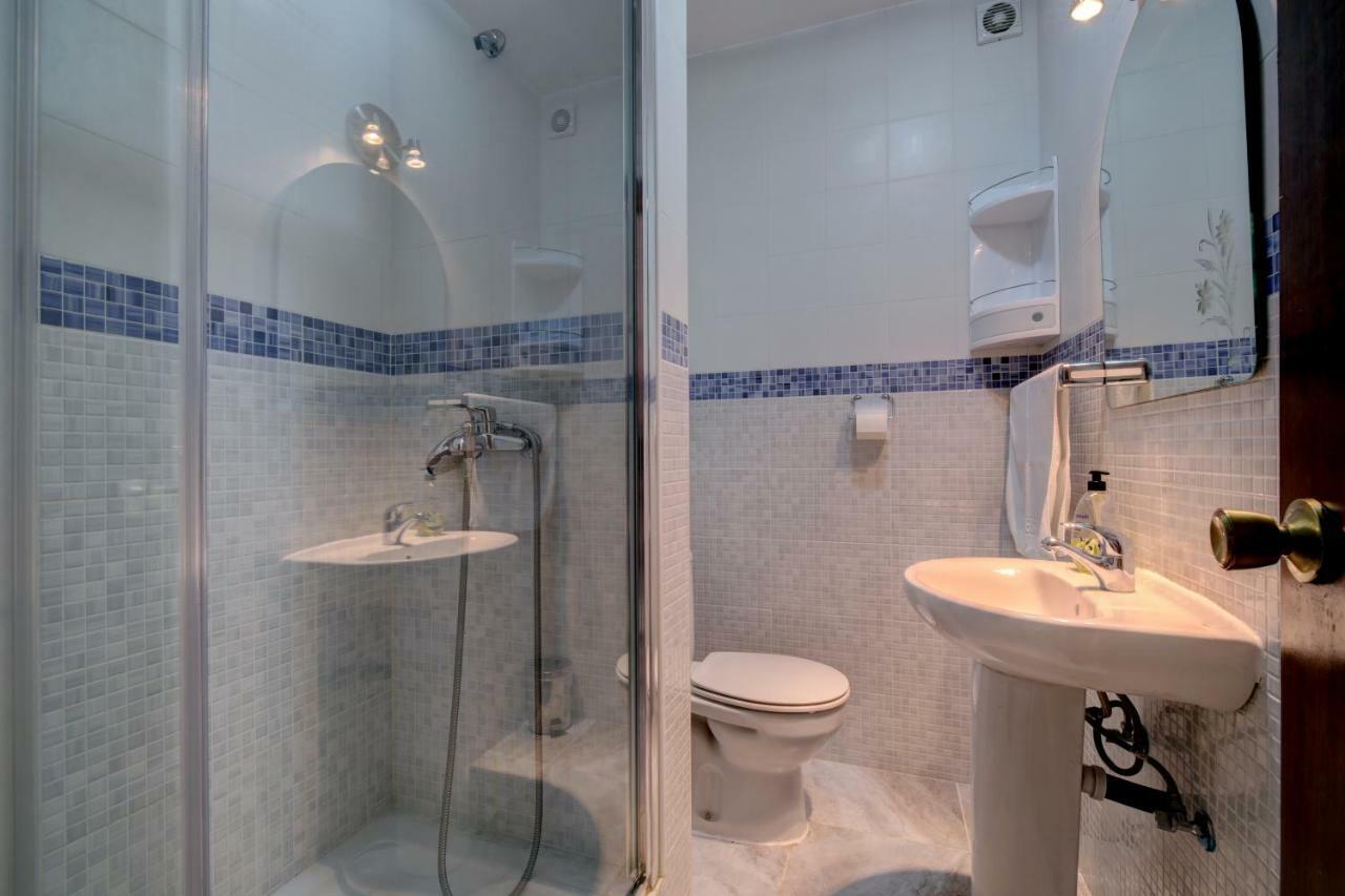 Victoria Apartment เอสเตโปนา ภายนอก รูปภาพ