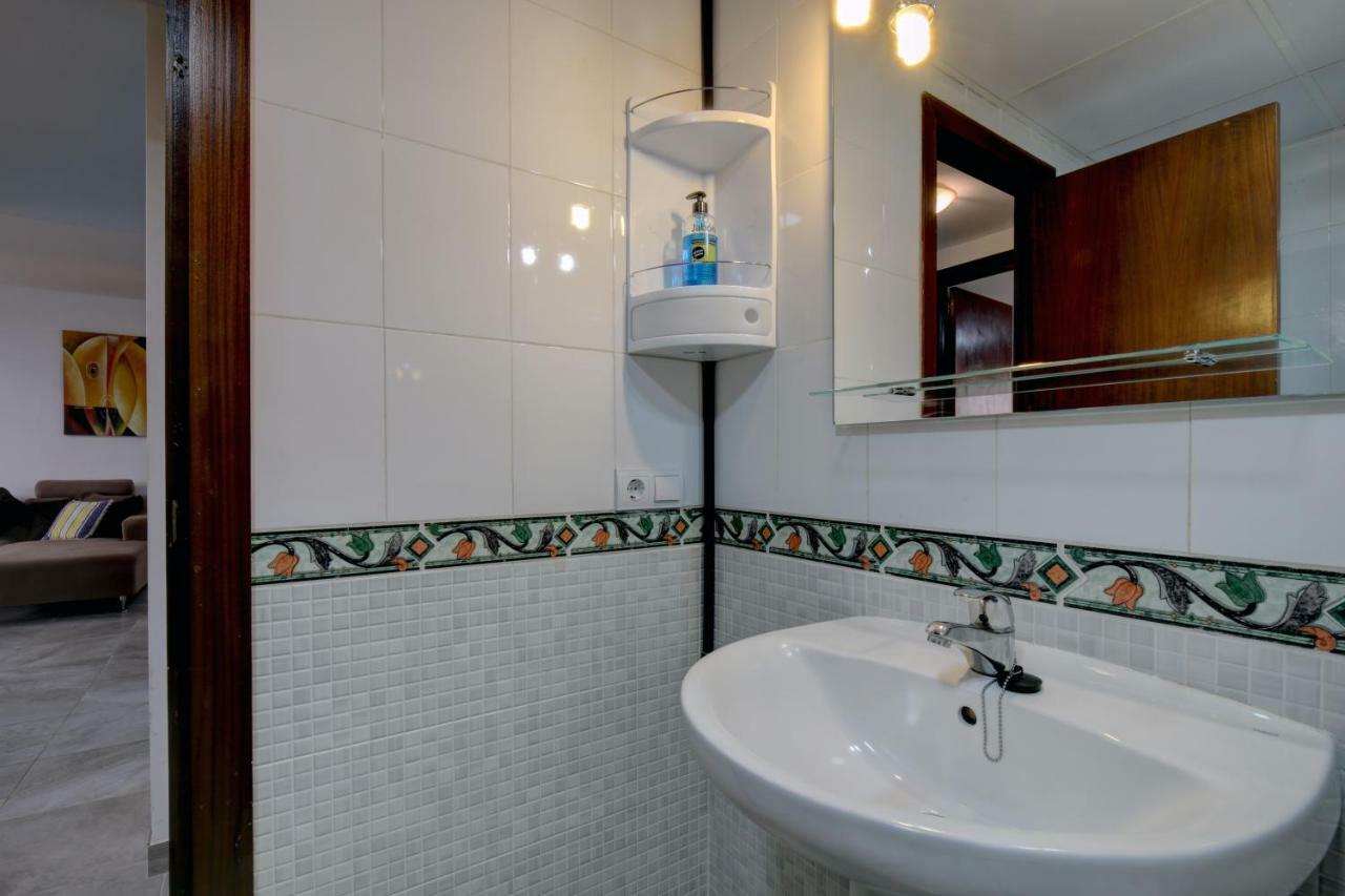 Victoria Apartment เอสเตโปนา ภายนอก รูปภาพ